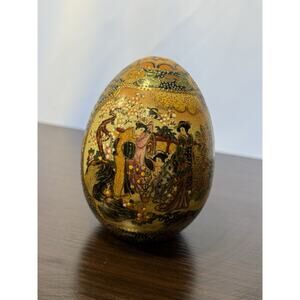Beautiful Royal Satsuma Hand Painted EGG Japanese Geisha Oriental w/Gold 9"